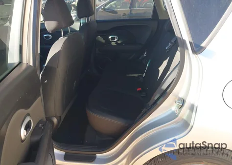 2017 Kia Soul z USA, uszkodzony, nr VIN KNDJN2A21H7479002